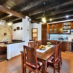 Stone Mia With Pool Villa