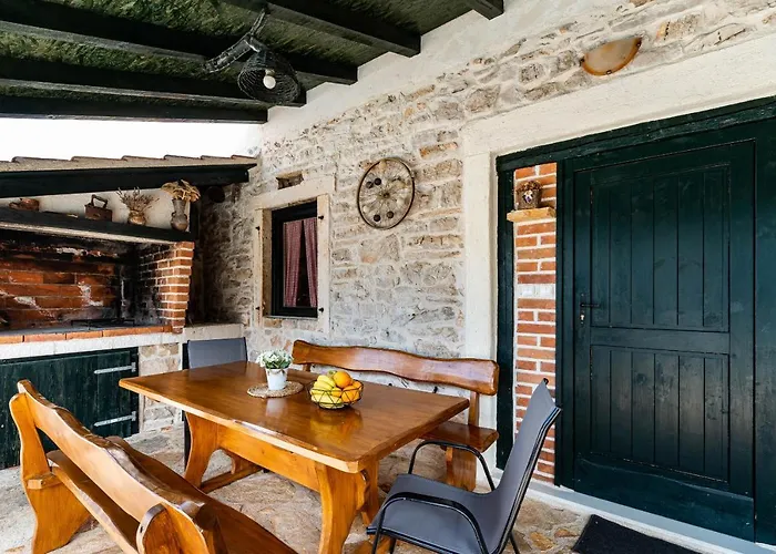 Stone Mia With Pool Villa Debeljak