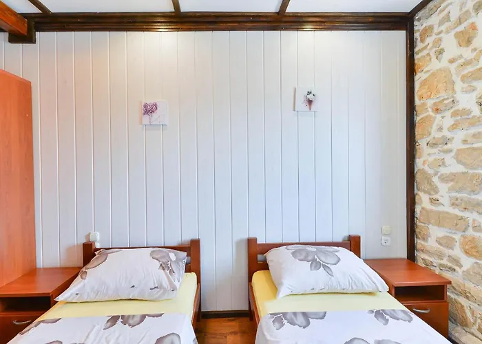 빌라 Stone Mia With Pool *