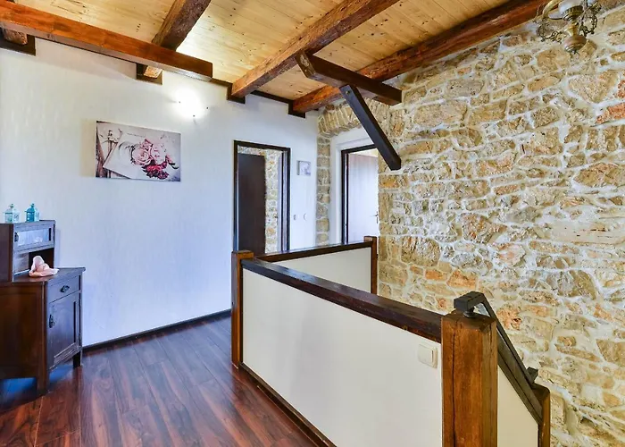 Stone Mia With Pool Villa *